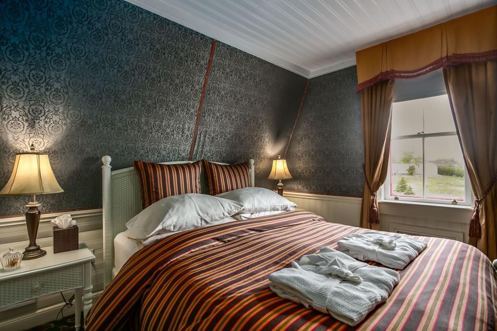 George House Heritage Bed And Breakfast Dildo Εξωτερικό φωτογραφία
