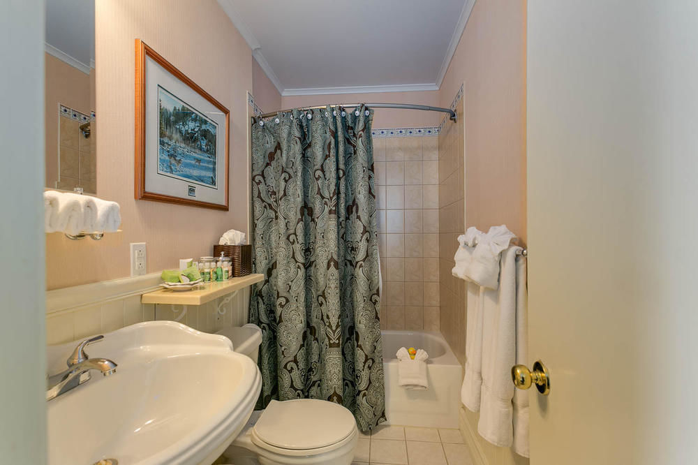George House Heritage Bed And Breakfast Dildo Εξωτερικό φωτογραφία